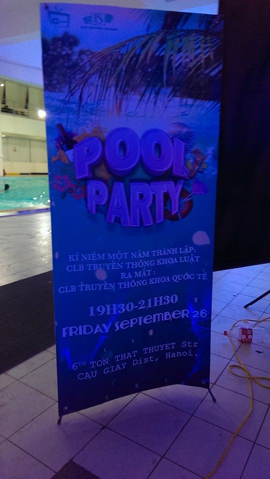 Pool bar party